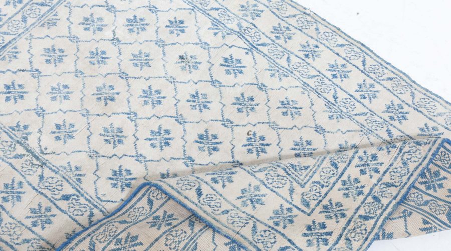 Early 20th Century Botanic Indian Agra White, Blue Handmade Cotton Rug BB6526