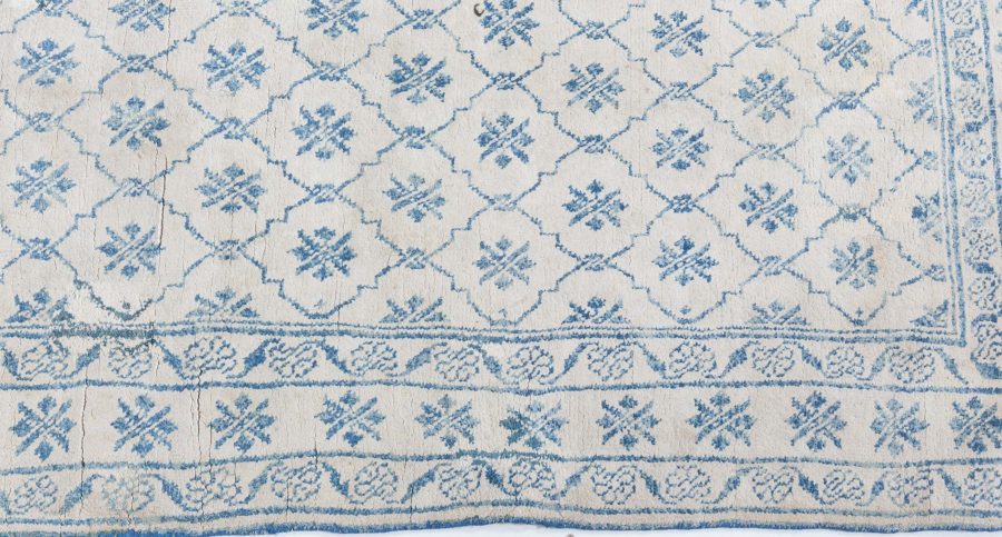 Early 20th Century Botanic Indian Agra White, Blue Handmade Cotton Rug BB6526