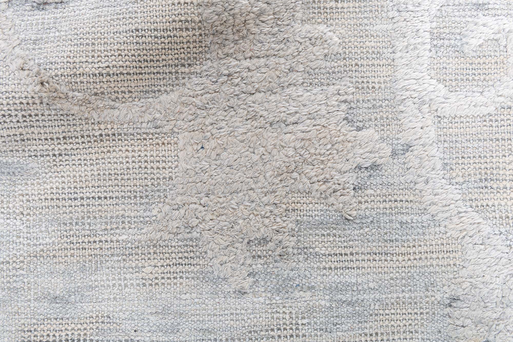 Vintage Chinese Floral Light Gray Hand-Knotted Silk Runner (Fragment) BB8941 Vintage Chinese Floral Light Gray Hand-Knotted Silk Runner (Fragment) BB8941