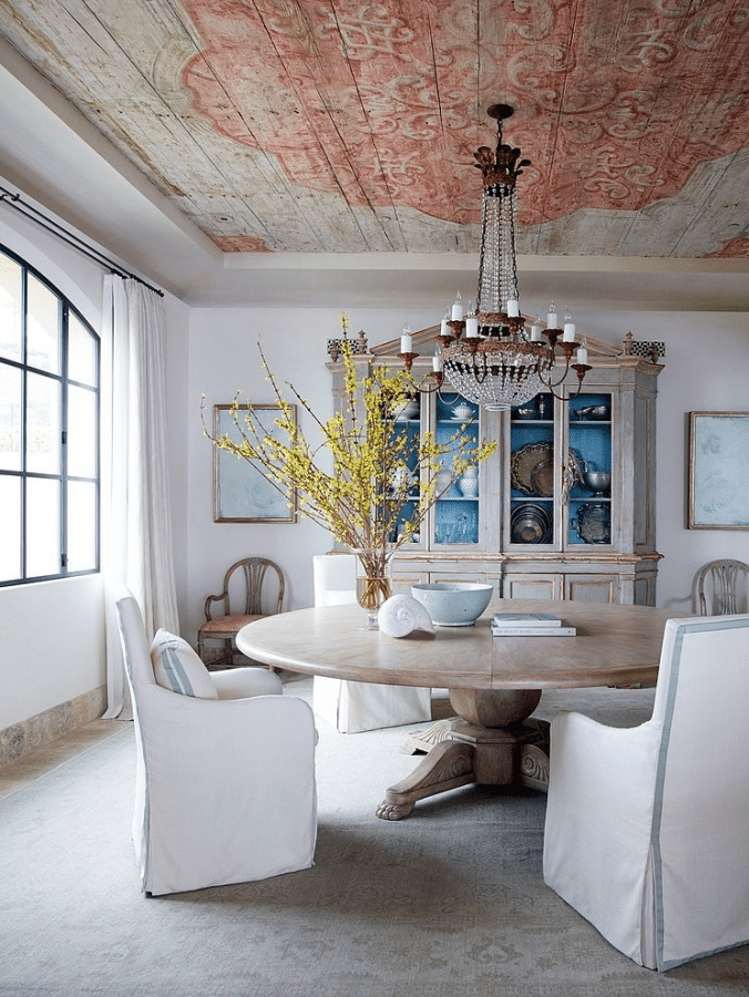 statement-ceiling-interior-decor