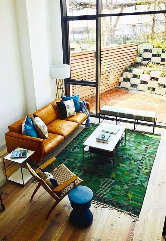 area-rug-in-living-room mid century modern