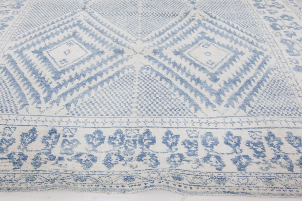 Early 20th Century Indian Cotton Agra Blue and White Handmade Rug BB6524