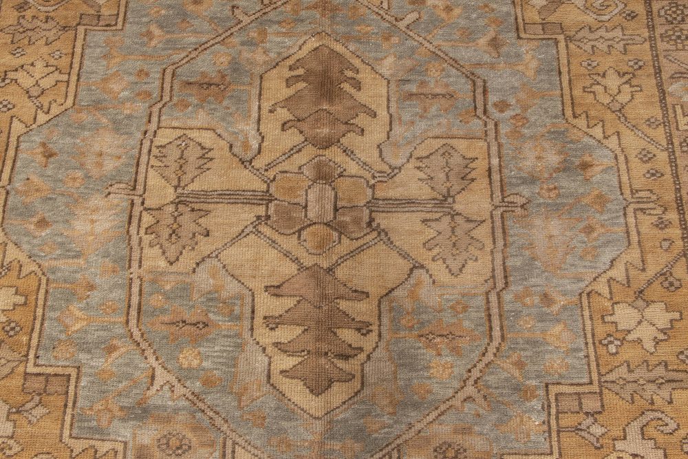 Fine Antique Persian Heriz Rug BB3427