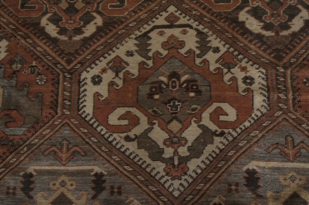 Authentic Persian Bakhtiari Handmade Wool Rug BB3597
