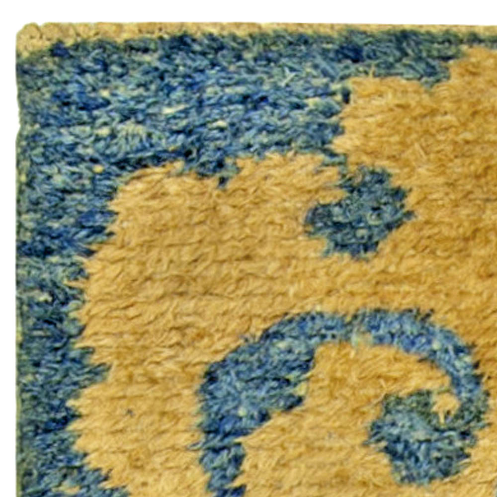 Mid-20th Century Floral Blue and Yellow Chinese Handmade Wool Rug BB5238