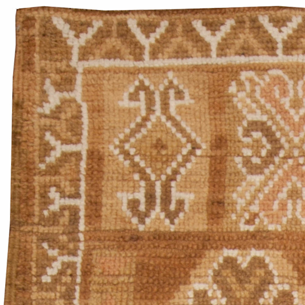 Mid-20th century Turkish Oushak Beige, Brown, White Wool Rug BB4999