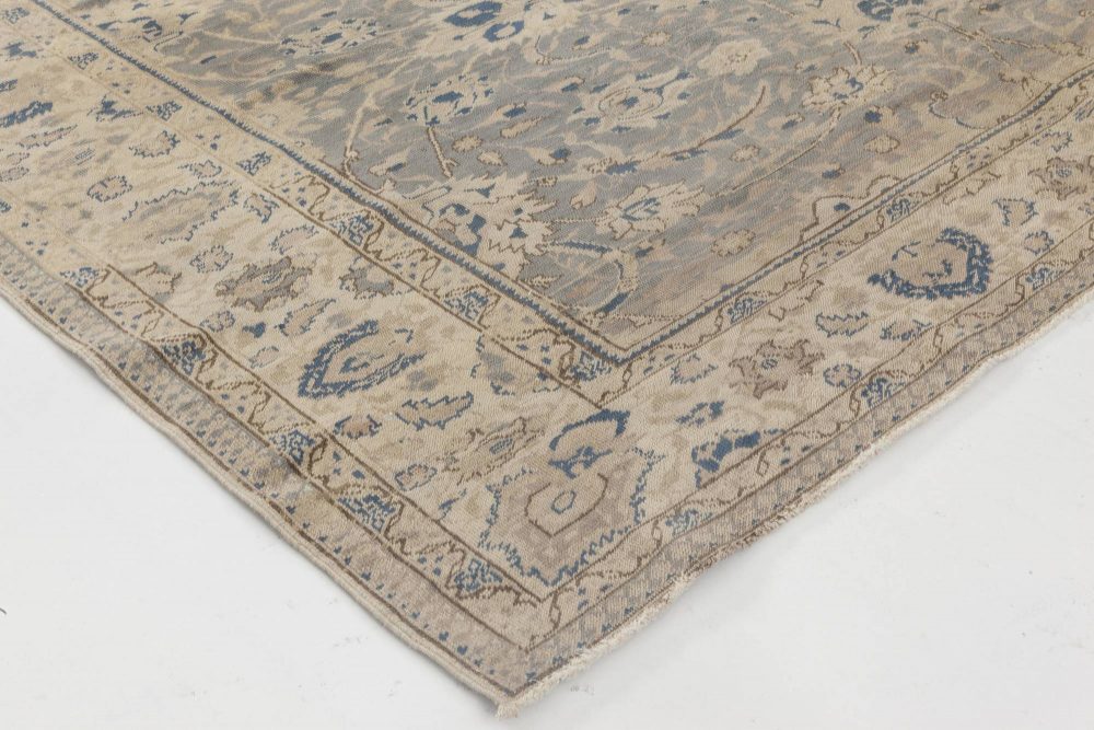 Antique Turkish Hereke Rug BB6405