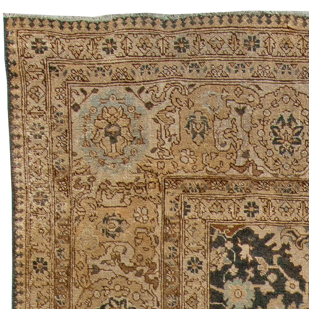 Antique Persian Tabriz Rug BB5512