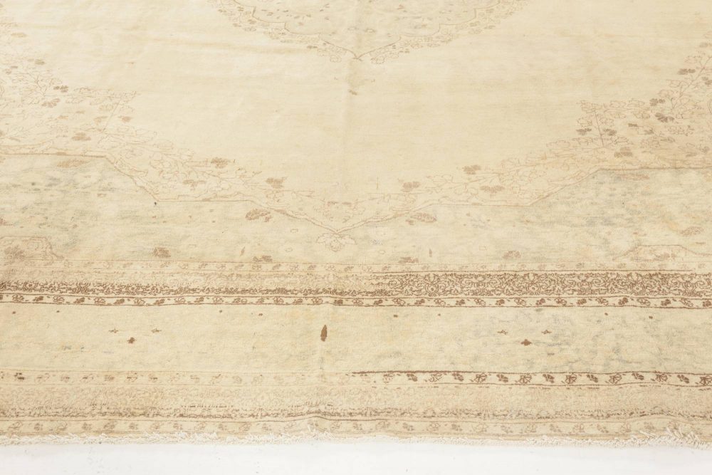 Antique Persian Tabriz Rug BB1534