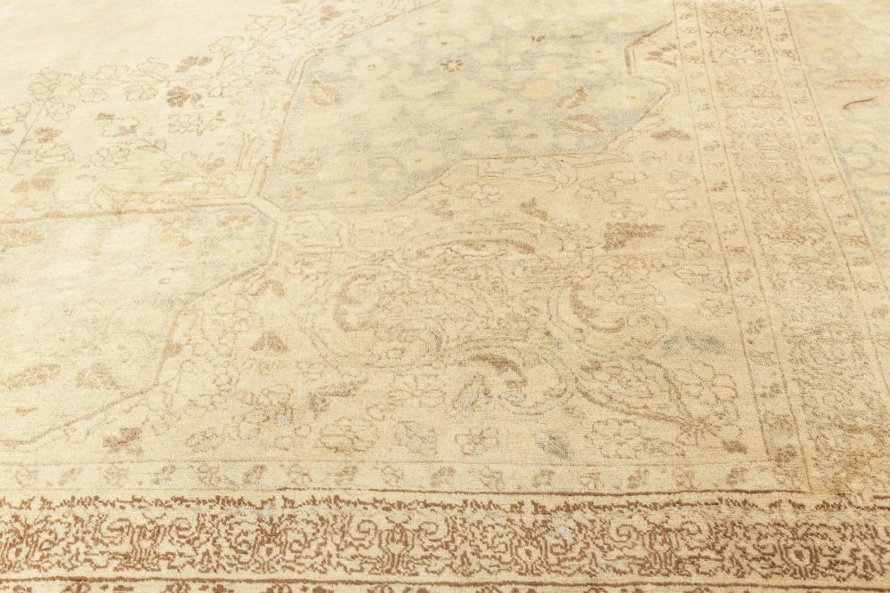 Antique Persian Tabriz Rug BB1534
