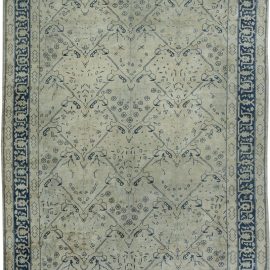 Vintage Hand-Knotted Carpet BB3749