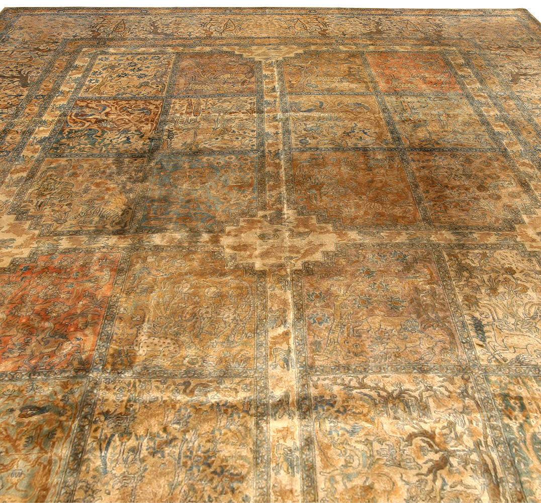 Antique Persian Tabriz Carpet BB2319