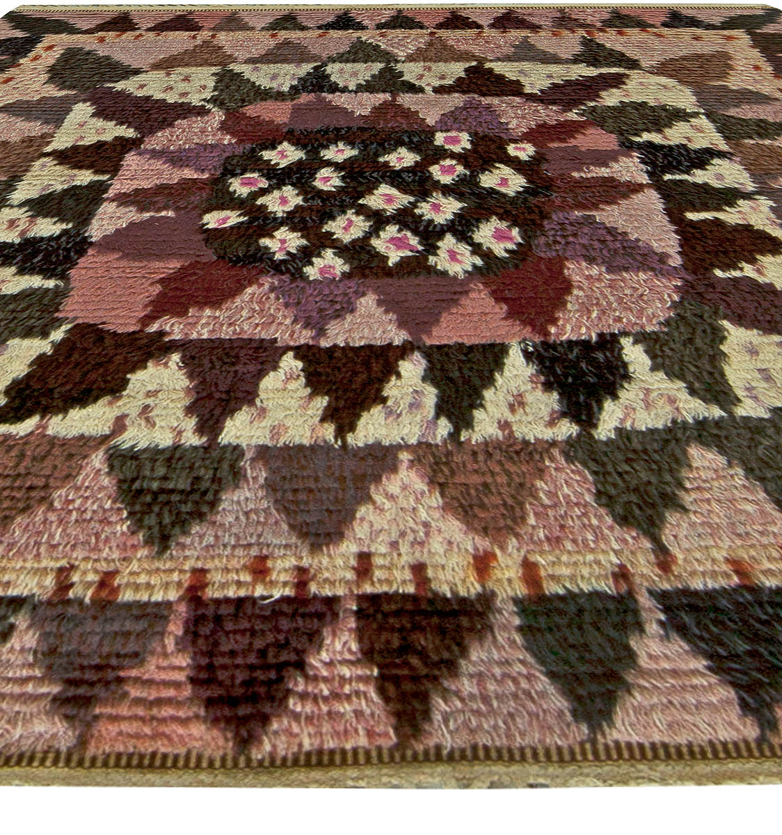 Vintage “Solrosen” Rya rug designed by Marianne Richter in Marta Maas Fjetterstrom’s workshop BB5957