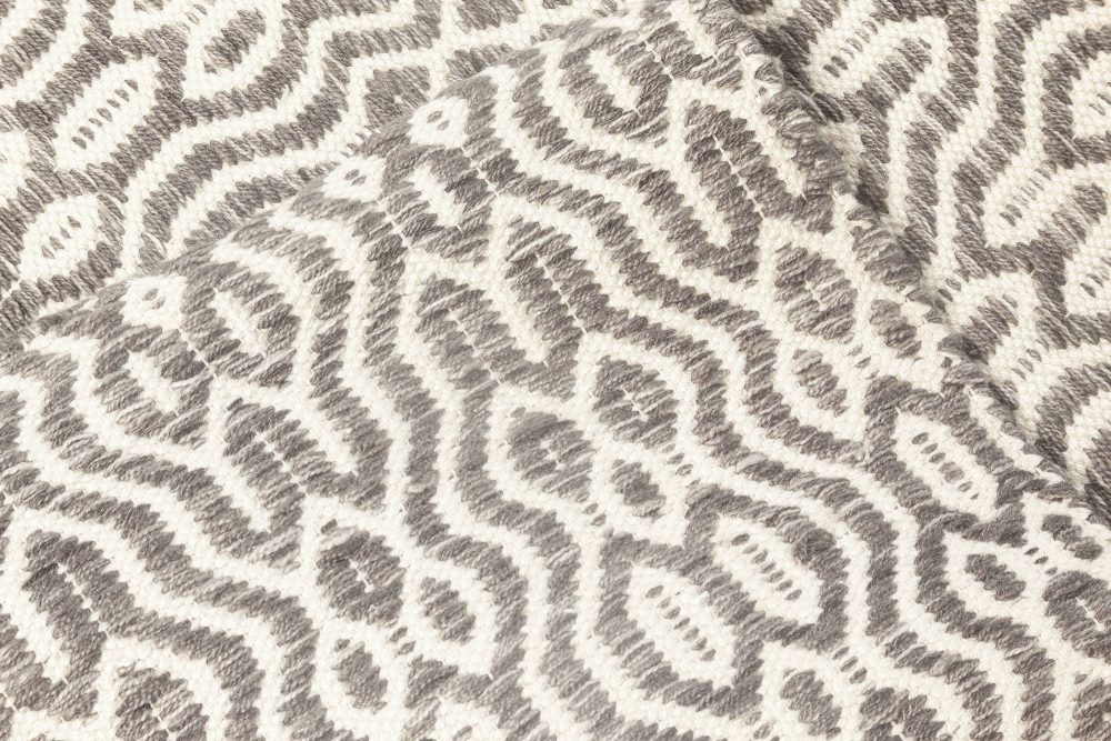 Doris Leslie Blau Collection White, Gray Flat-Weave Wool Rug N11858