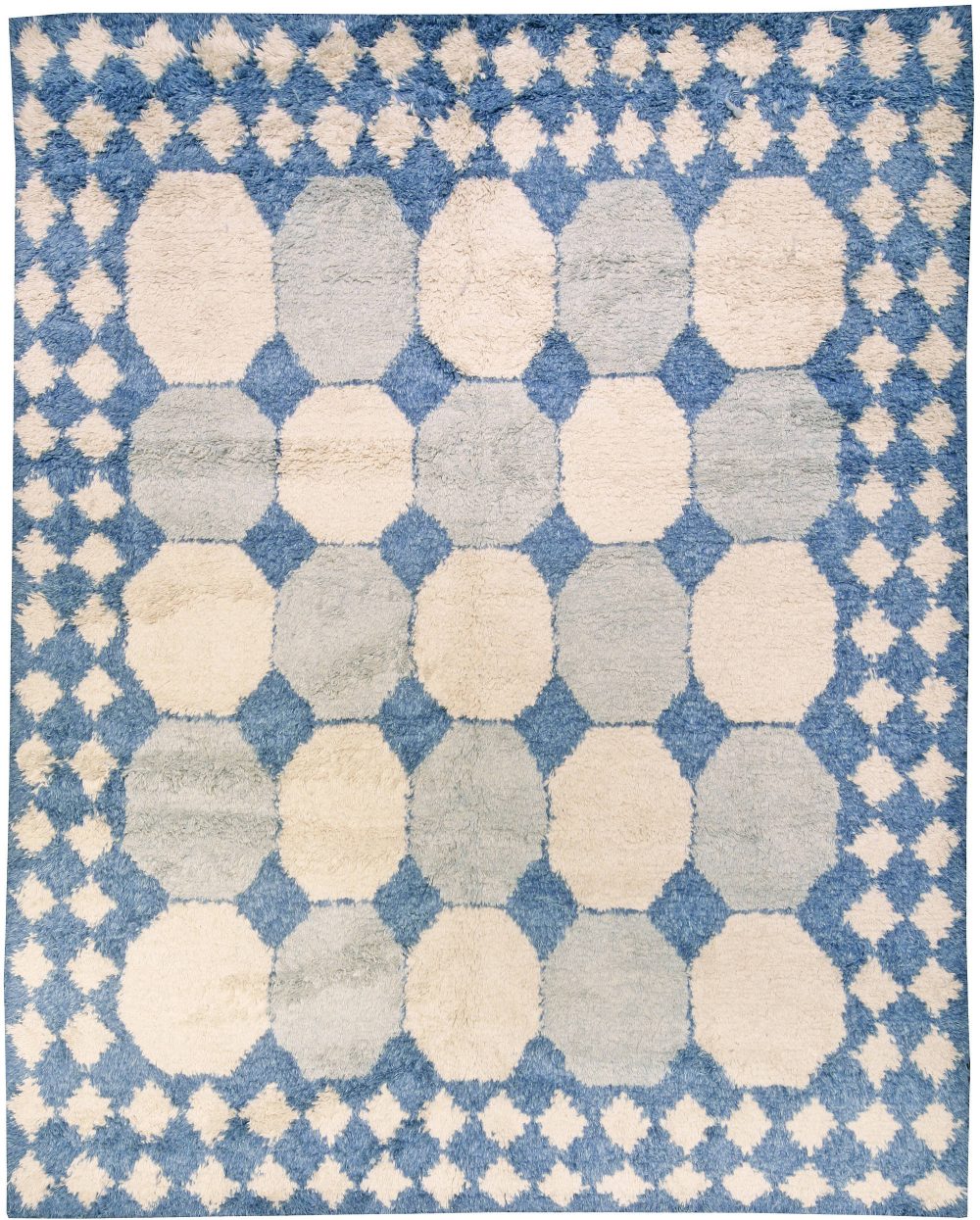 Contemporary Moroccan White and Blue Handwoven Wool Rug N10939