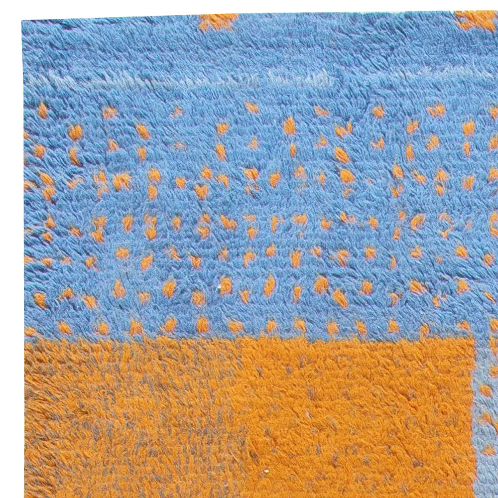 Modern Moroccan Rug in Blue, Orange, Grey and White N10998