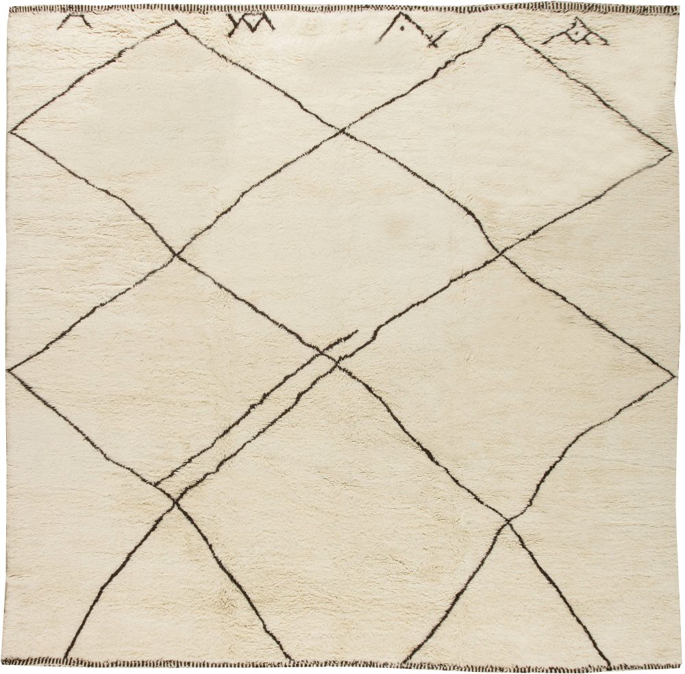 Modern Custom Moroccan Rug N11390