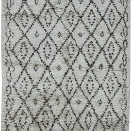 Handmade Moroccan Wool Rug with Geometric Tribal Design N11530