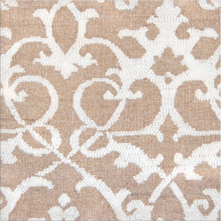 How to Choose Custom Rug Dimensions in Rooms with Irregular Walls — Tailored carpets