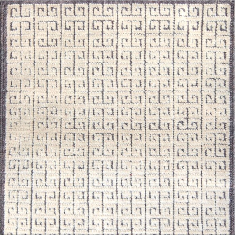 What Makes Hand-Knotted Custom Rugs Different from Other Luxury Options?