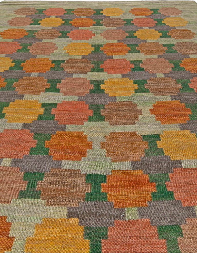 Weddings on Oriental Rugs: Say YES to Rugs!