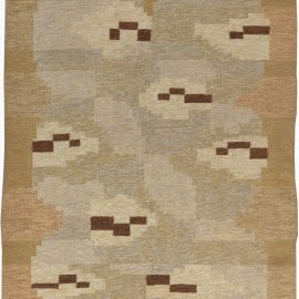 Vintage Hand-Knotted Carpet BB6182