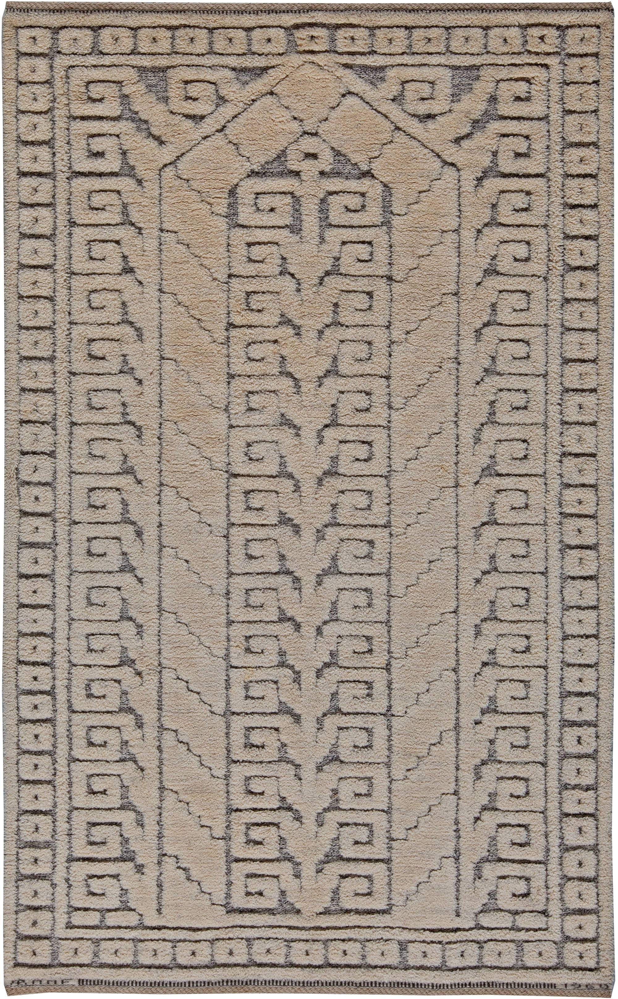 Vintage Hand-Knotted Carpet BB5678 Vintage Hand-Knotted Carpet BB5678