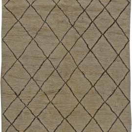 Vintage Hand-Knotted Carpet BB5874