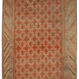 Vintage Hand-Knotted Carpet BB4872