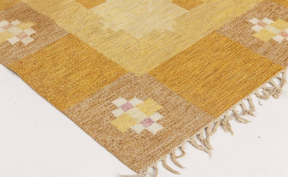 Mid-20th century Swedish Geometric Gold Yellow Amber Wool Rug by Ingegerd Silow BB6562