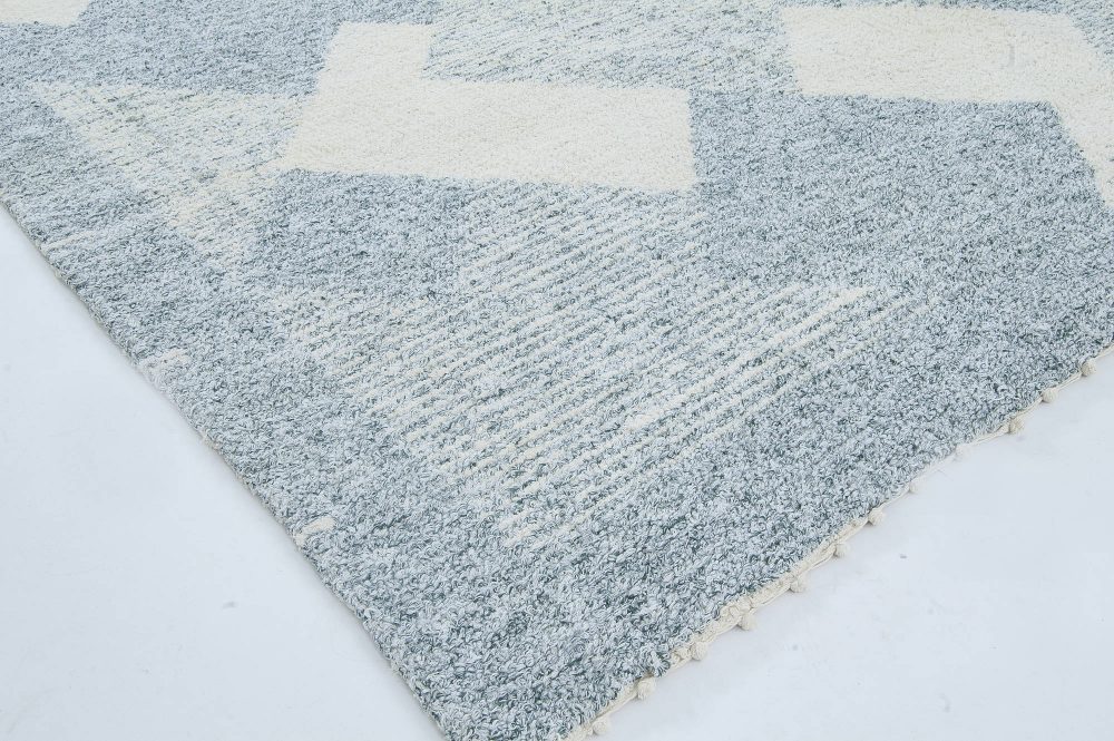 Mid-Century Modern Scandinavian Boucle Wool Rug in Baby Blues and Grey BB6330