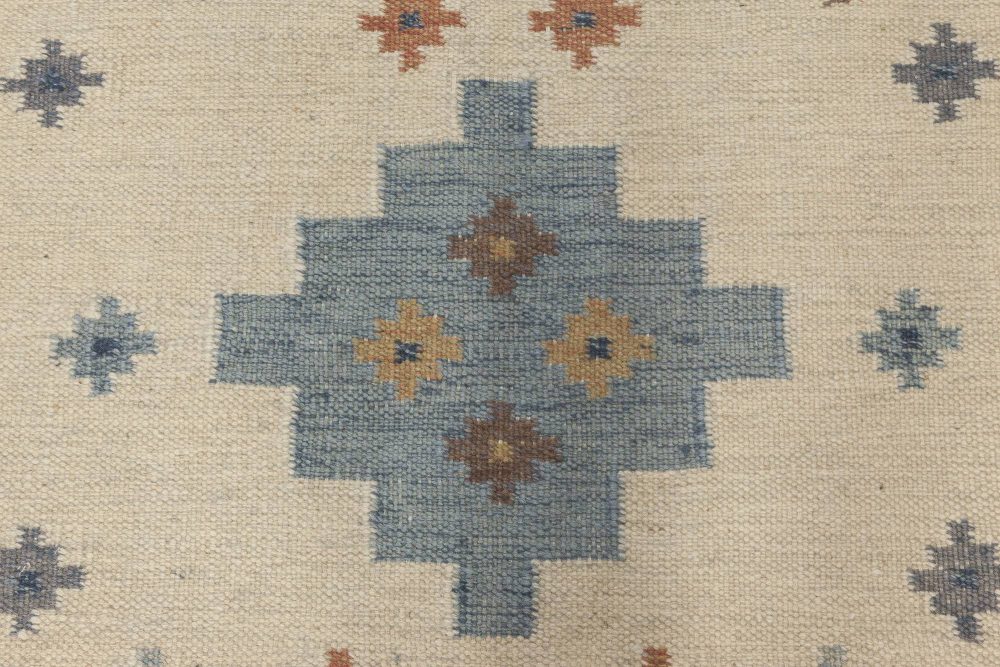 Snowflake Mid-Century Swedish Rug in Blue, Grey, White, and Rust – by Sverker Greuholm BB6554