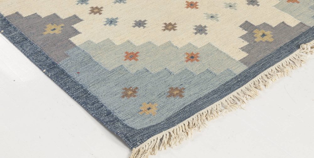 Snowflake Mid-Century Swedish Rug in Blue, Grey, White, and Rust – by Sverker Greuholm BB6554