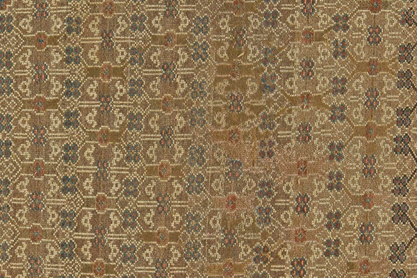 Hamadan Carpets: Coarse but Quality