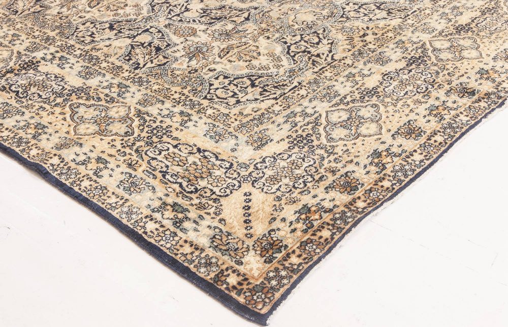 Early 20th Century Traditional Persian Kirman Rug BB6618