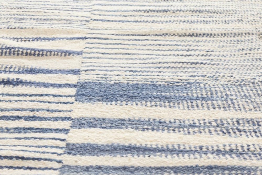 Contemporary Blue and White Flat-Woven Wool Rug N11786