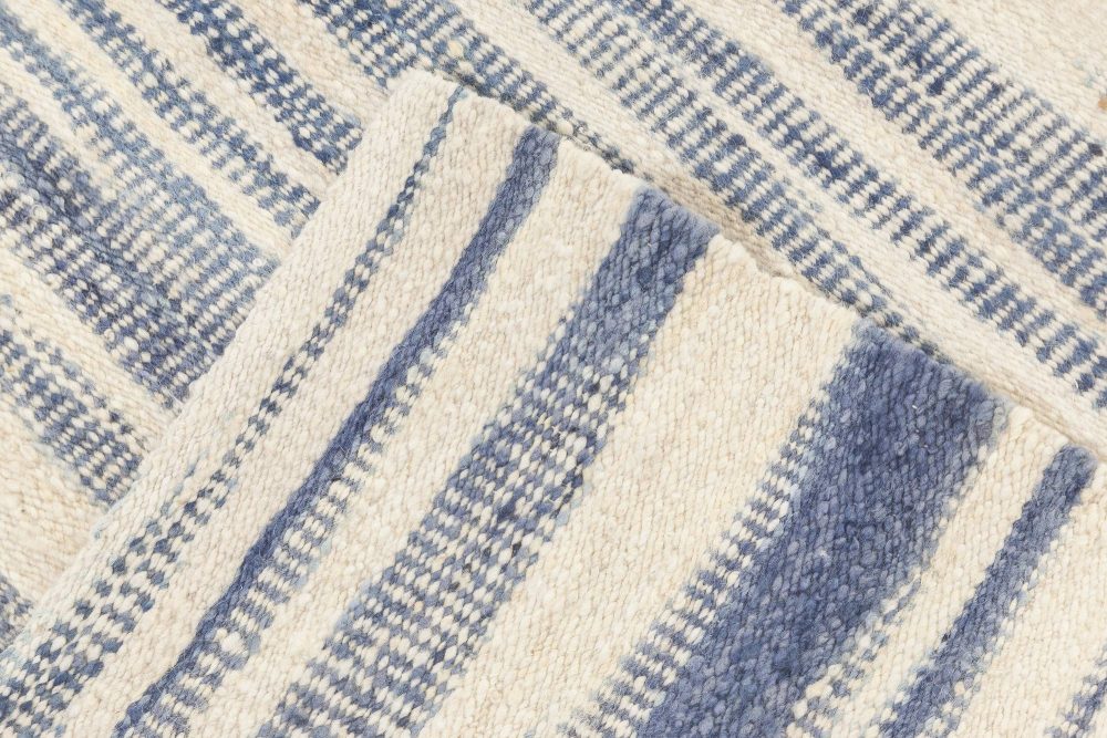 Contemporary Blue and White Flat-Woven Wool Rug N11786