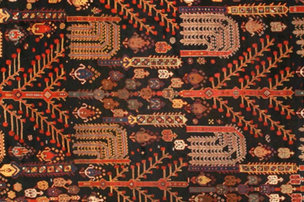 Guide to Bakhtiari rugs