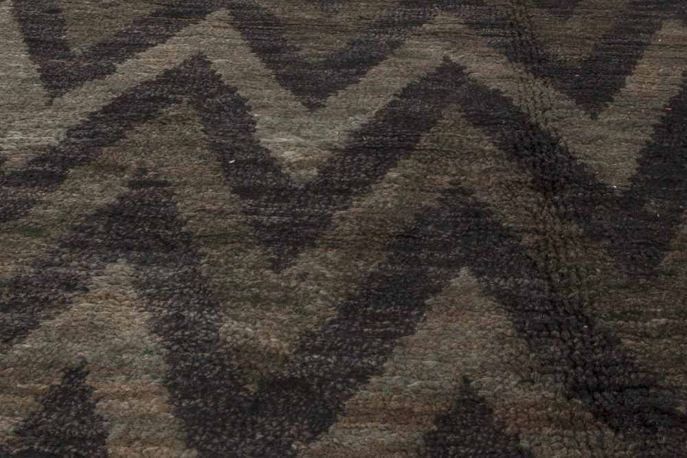 Doris Leslie Blau Collection Geometric Zig Zag Design Gray, Black Hemp Rug N11802