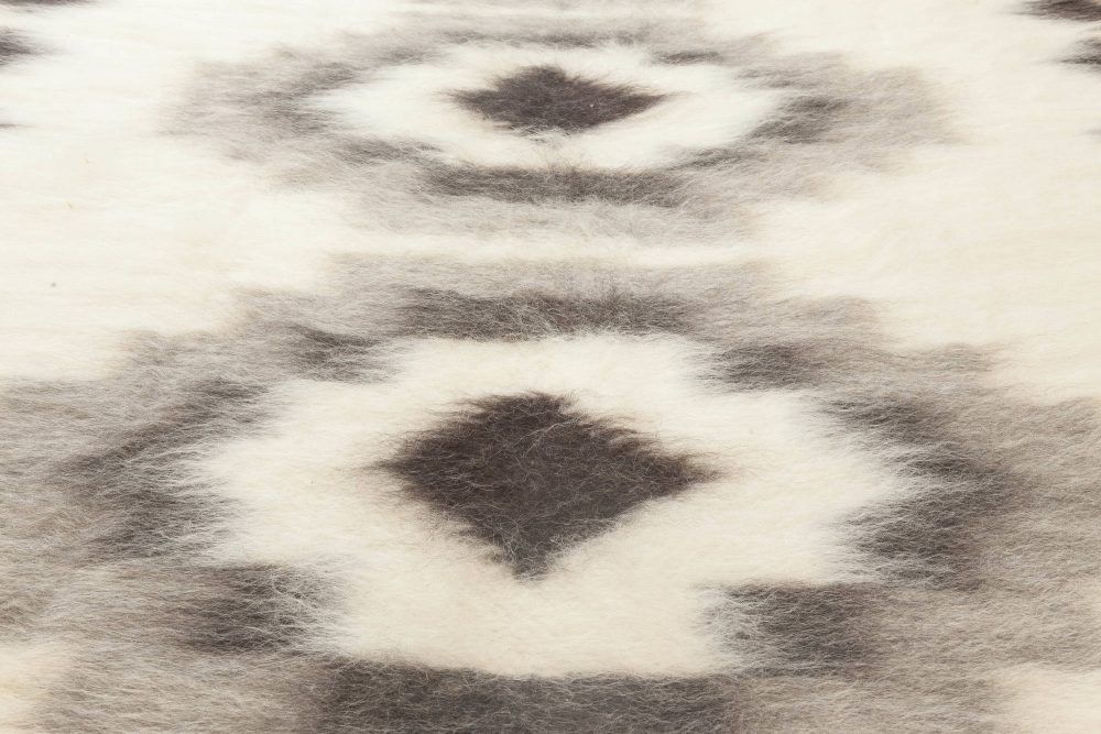 Doris Leslie Blau Collection Geometric Stamverband I White Black Goat Wool Rug N11827