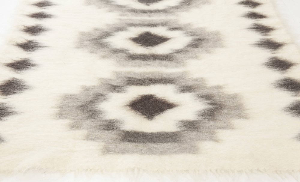 Doris Leslie Blau Collection Geometric Stamverband I White Black Goat Wool Rug N11827