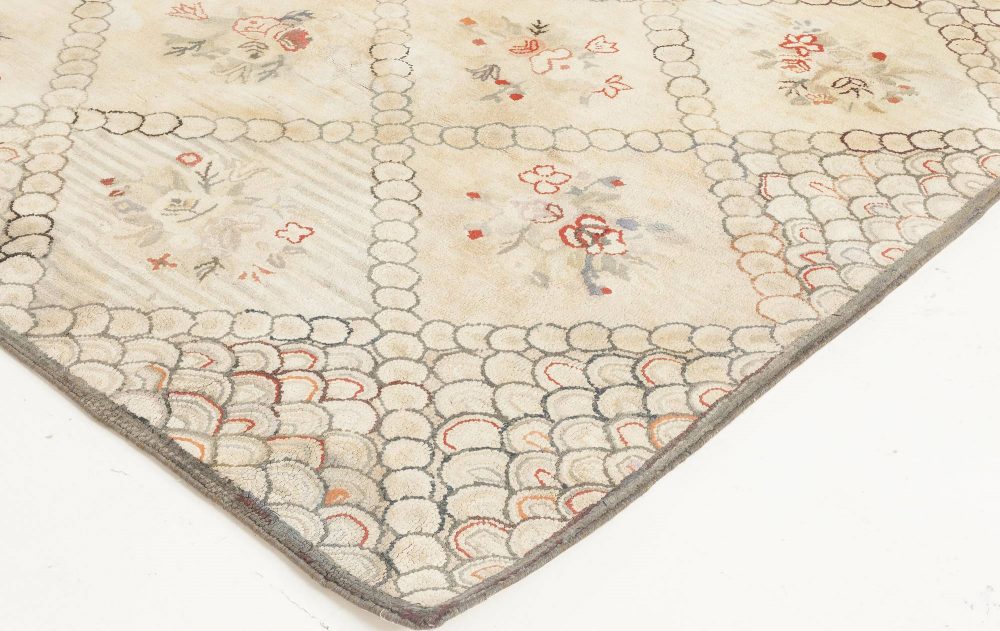 Vintage Hooked Floral Carmine and Beige Handmade Wool Rug BB6650