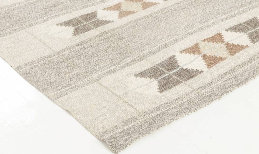 Mid-Century Swedish Handmade Wool Rug in Neutral Colors BB6882