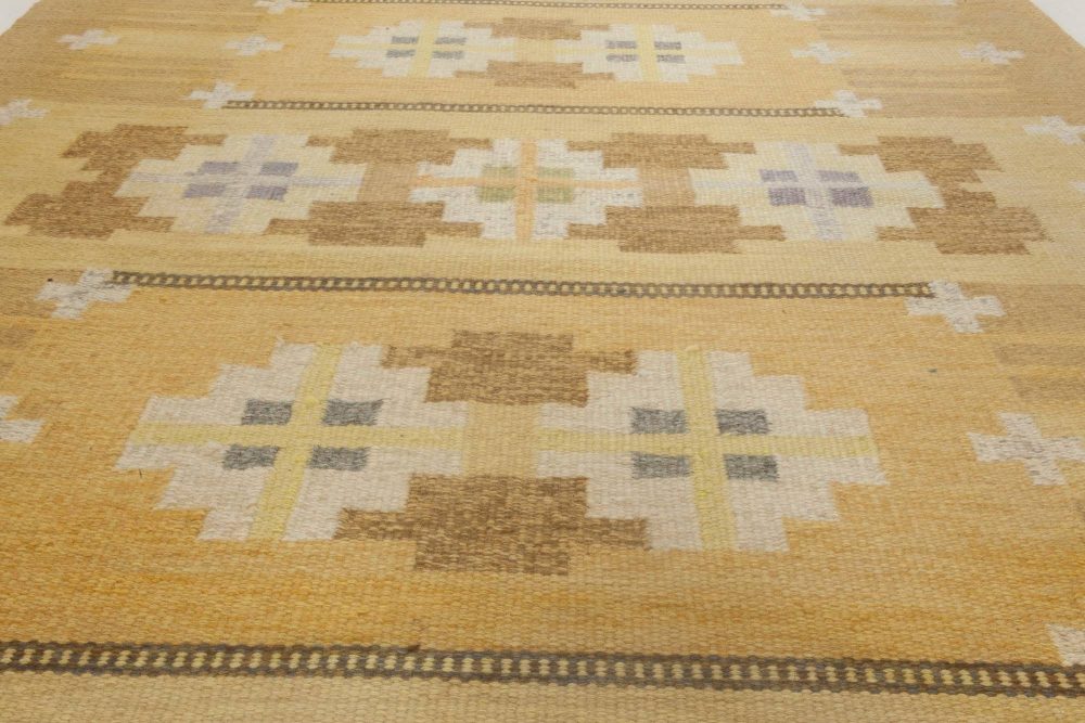 Mid-20th Century Yellow Swedish Flat-Weave Wool Rug Signed by Ingegerd Silow BB6872