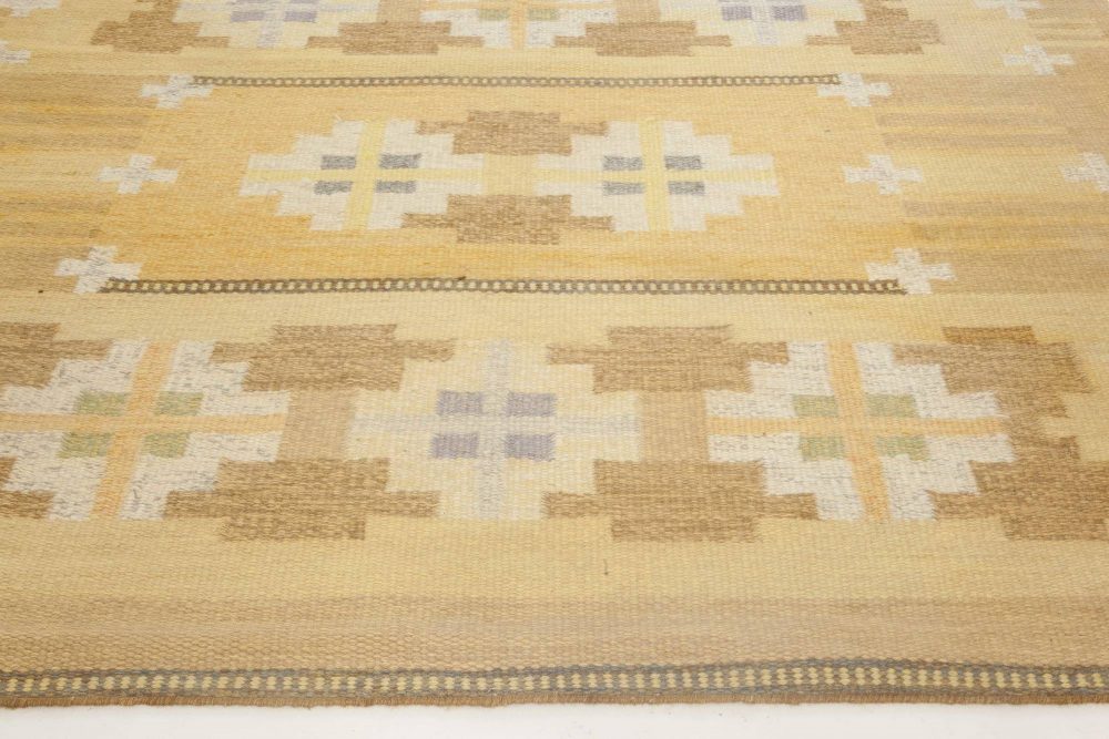 Mid-20th Century Yellow Swedish Flat-Weave Wool Rug Signed by Ingegerd Silow BB6872