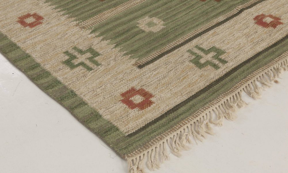 VINTAGE SWEDISH FLAT WEAVE RUG SIGNED BY SVENSK HEMSLOJD BB6659