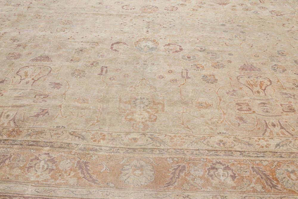 Authentic Early 20th Century Indian Handmade Wool Rug BB6910