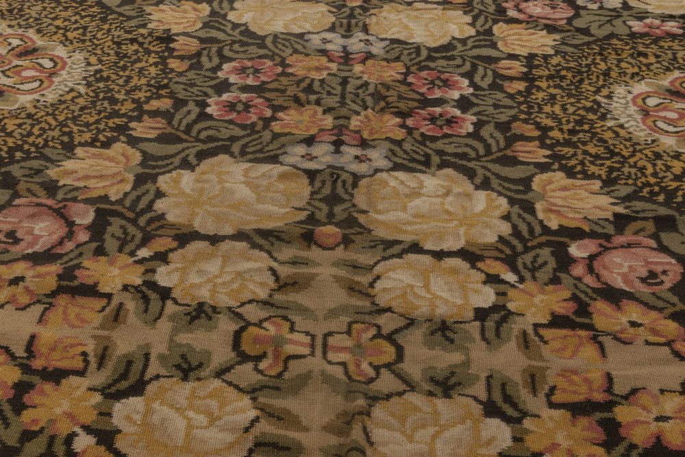 Doris Leslie Blau Collection Oversized Bessarabian Floral Design Wool Rug N11894