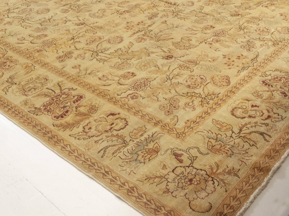 Doris Leslie Blau Collection Traditional Inspired Floral Design Rug N11949