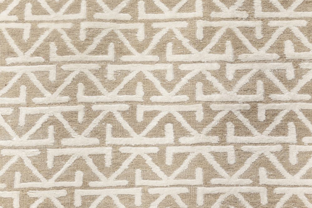 Doris Leslie Blau Collection Oriental Inspired Beige and White Rug N11975